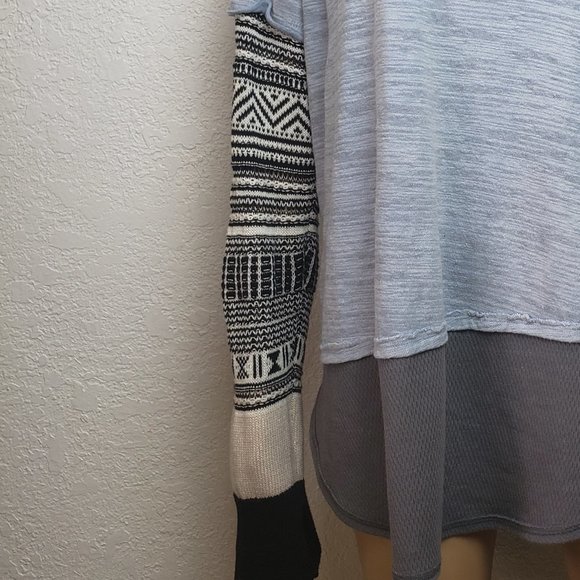 We The Free Layered Sleeve Cuff Cotton Sweater Thermal with Thumbhole - Picture 5 of 9